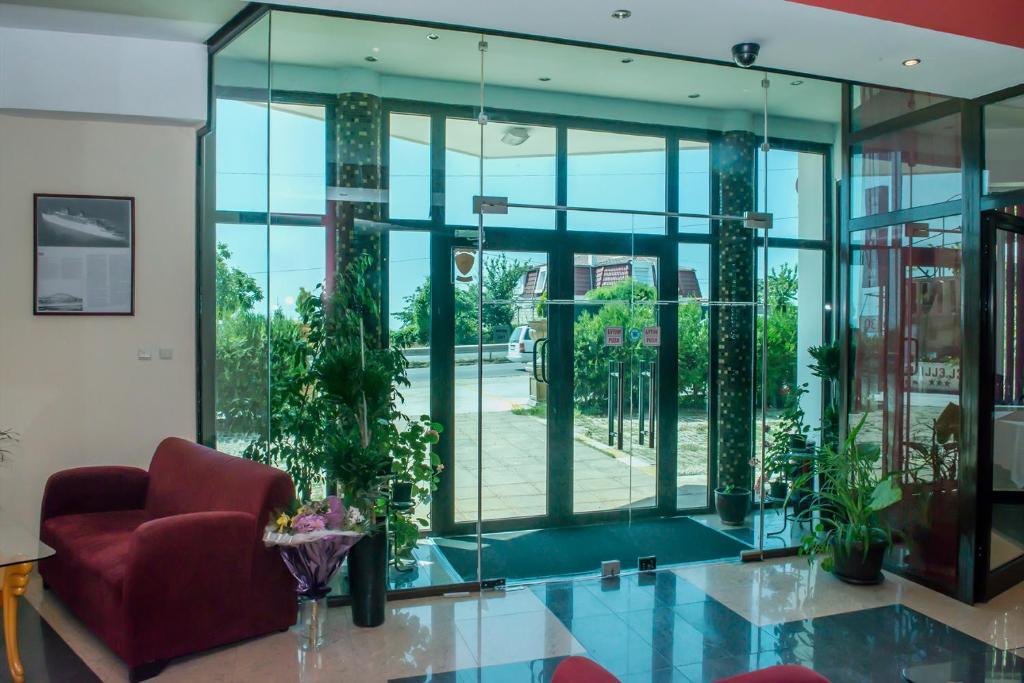 Ellinis Hotel Варна Екстер'єр фото